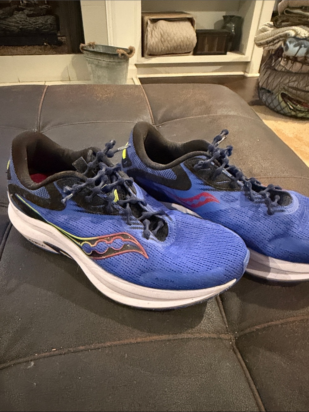 Saucony Axon 2